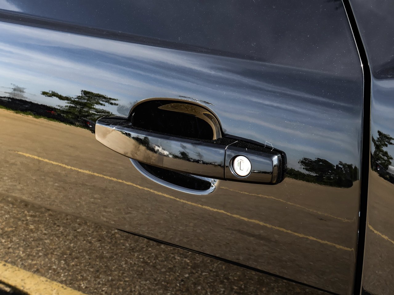 2014 Chevrolet Camaro 2dr Conv ZL1 Black Sherwood Park - photo #12