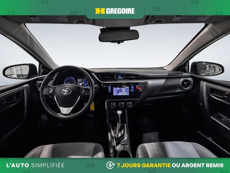 Toyota Corolla 822839 | LE * Bluetooth * Caméra * Bancs Chauffants * 2019 Gris Laval - photo #17