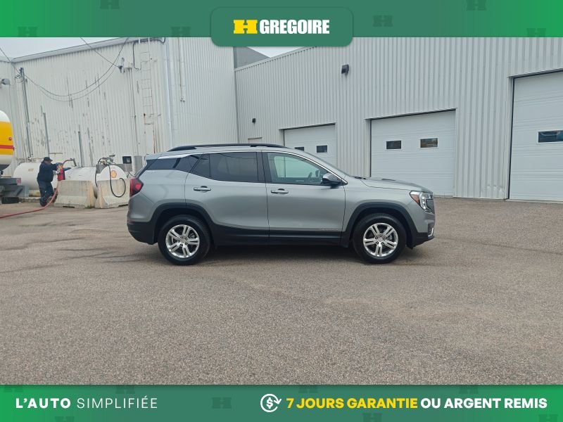 GMC Terrain 2024 Gris Blainville - photo #10