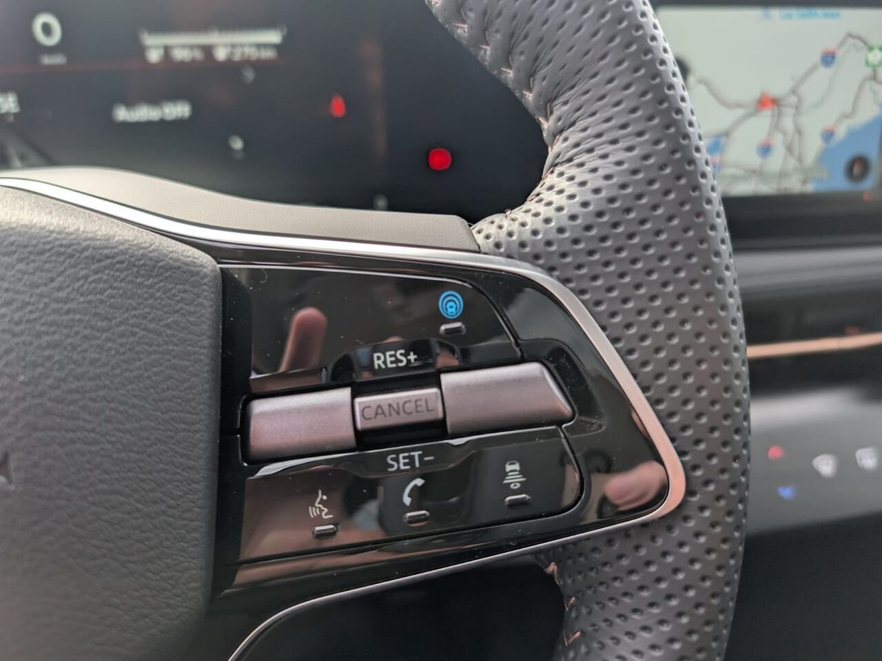 2026 NISSAN ARIYA ARIYA SL E-4ORCE Everest White Pearl Tricoat/Black Diamond Pearl Châteauguay - photo #20