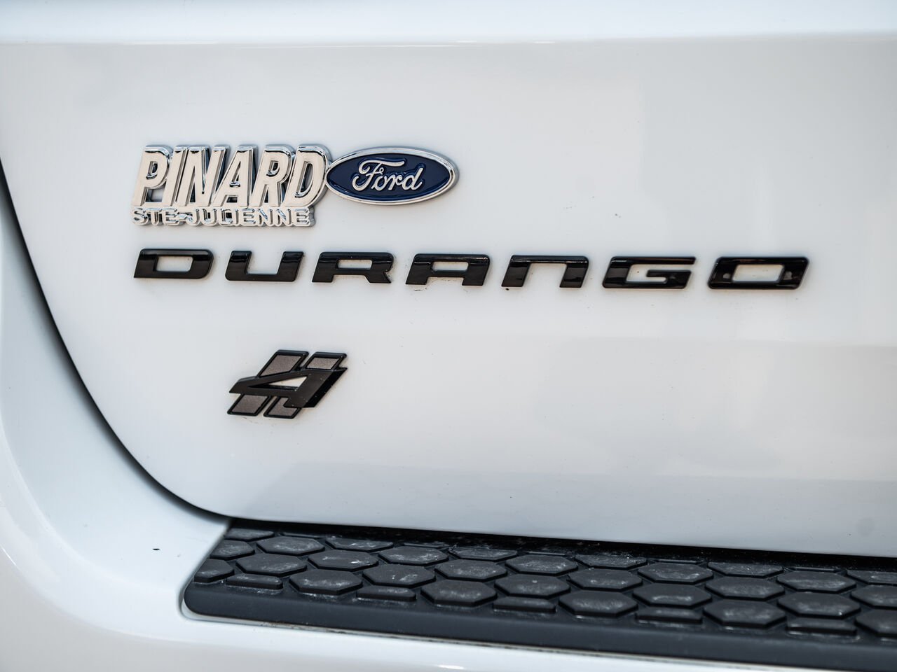 2023 Dodge Durango White Sainte-Julienne - photo #9