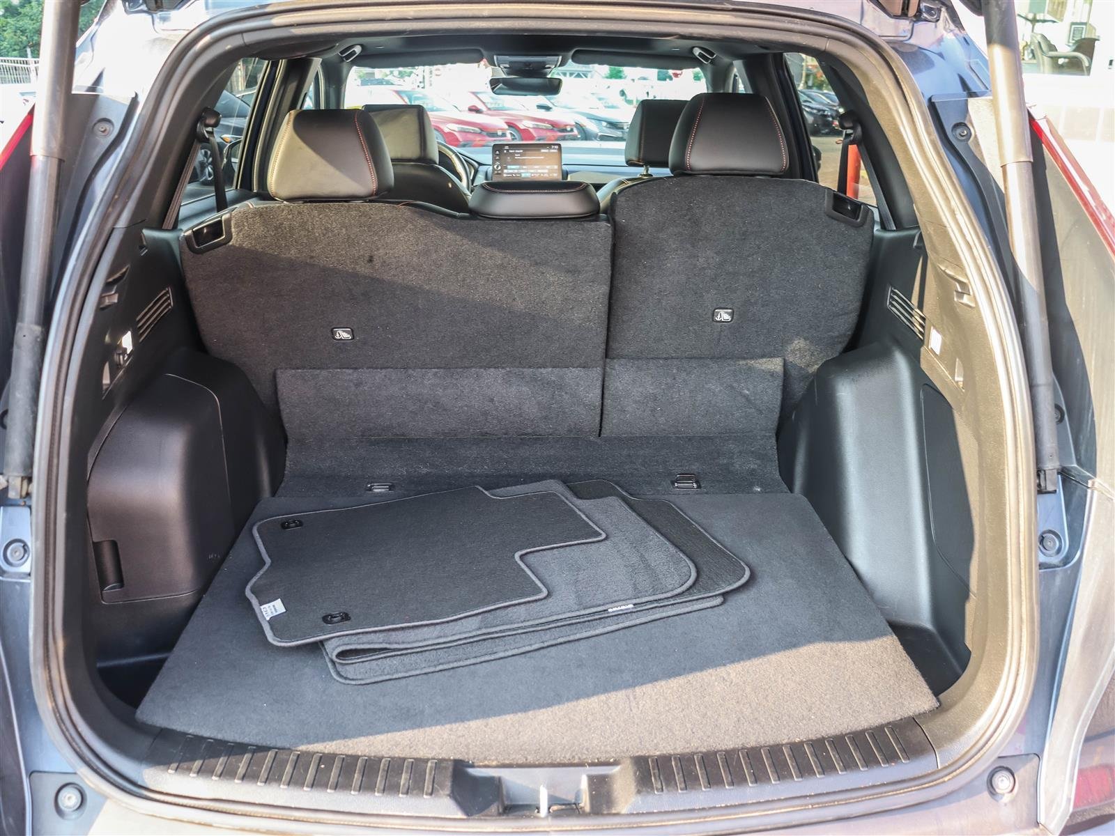Honda CR-V hybride Touring 2023 Blue Ottawa & Gatineau - photo #18