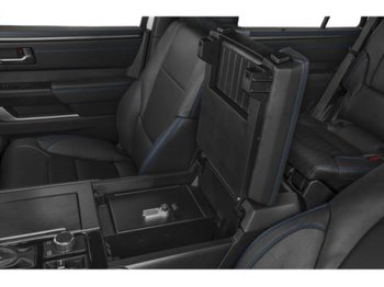 Toyota Sequoia Platine