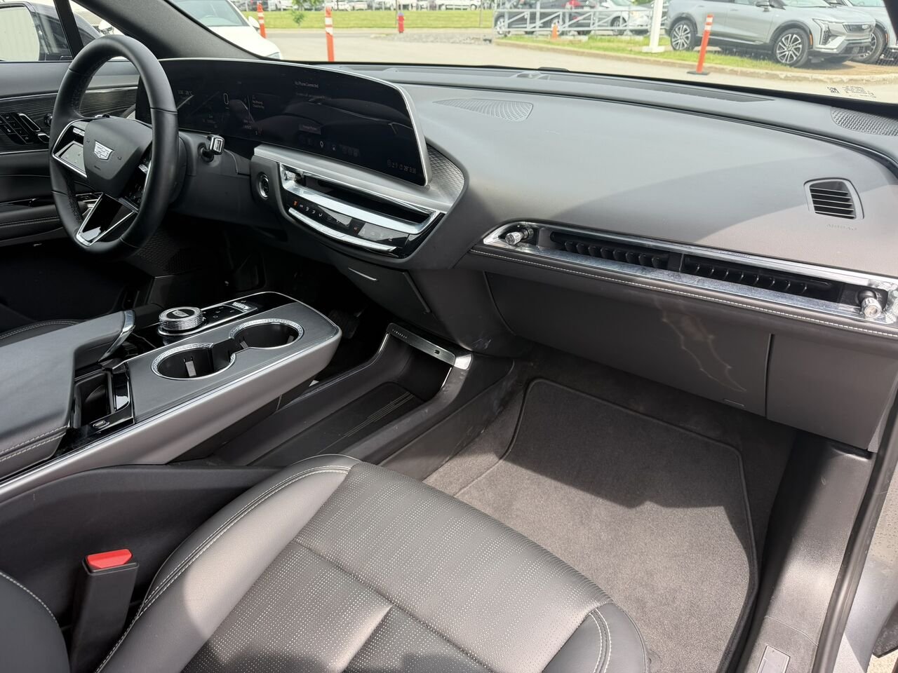 Cadillac LYRIQ Sport AWD FINANCEMENT À PARTIR DE 0.99% 2024 Argent Laval - photo #17