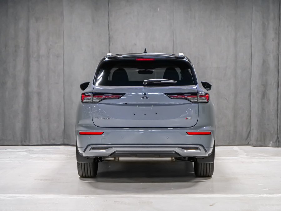 Mitsubishi Outlander GT 2026 Gris pierre de lune/Toit noir