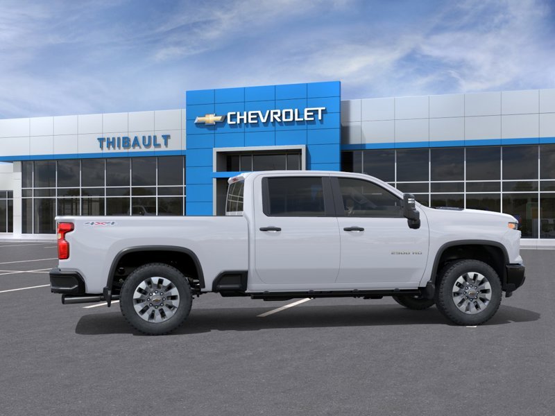 CHEVROLET SILVERADO 2500HD Custom cabine multiplace 4RM 159 po 2026 Blanc Sherbrooke - photo #4