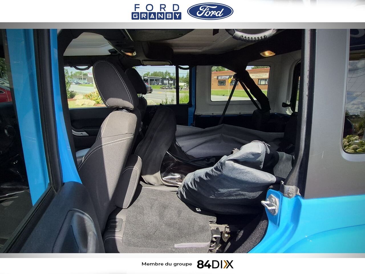 Jeep Wrangler Unlimited 2017 Bleu Granby - photo #12