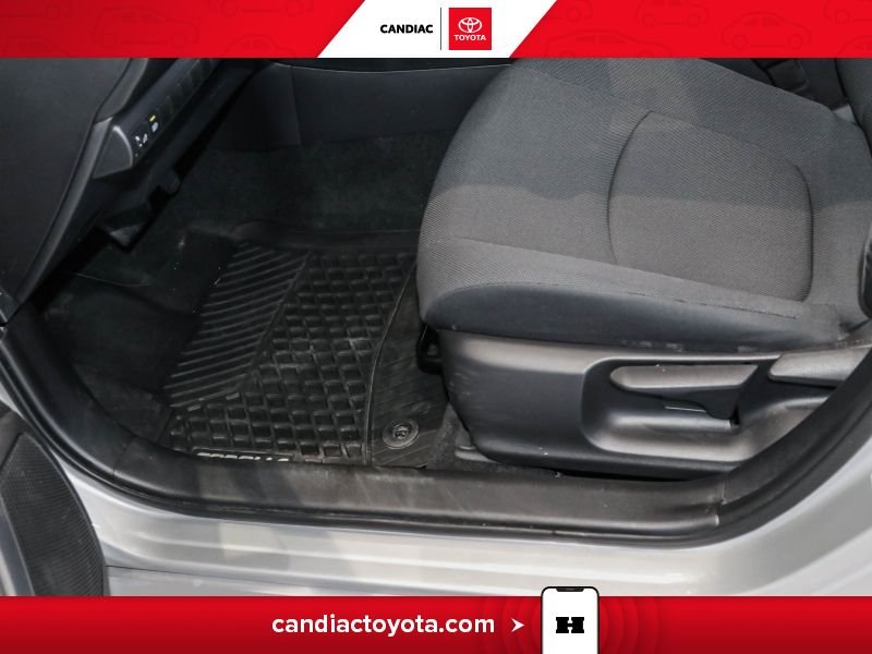 Toyota Corolla 2022 Argent Saint-Eustache - photo #16