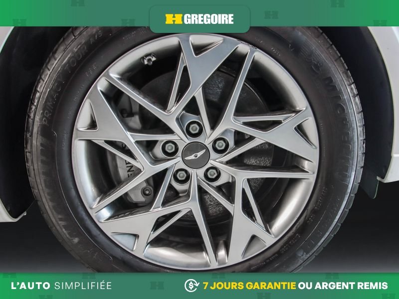 2023 Genesis GV70 White Saint-Eustache - photo #8