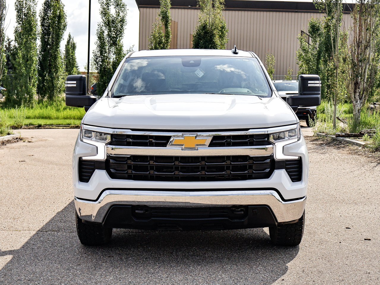 2025 Chevrolet Silverado 1500 4WD Crew Cab 147 LT White Sherwood Park - photo #2