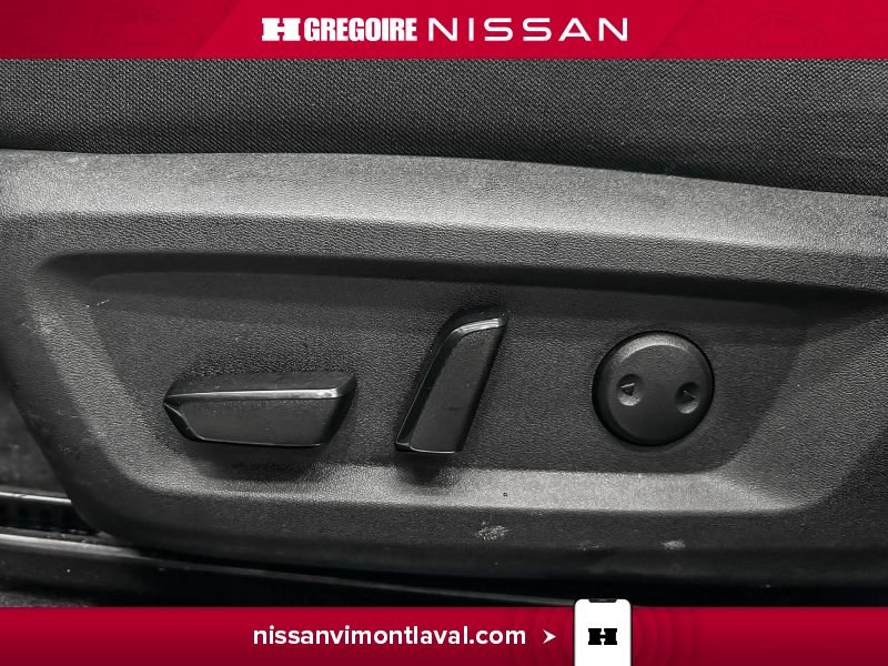 Nissan Rogue 2024 Blanc Laval - photo #21