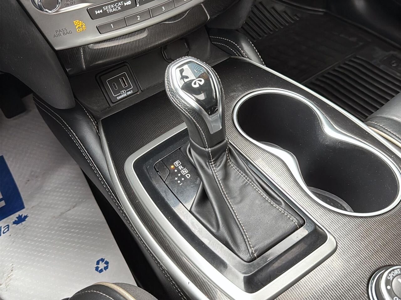 2019 INFINITI QX60 ESSENTIEL Grey Saint-Hyacinthe - photo #14