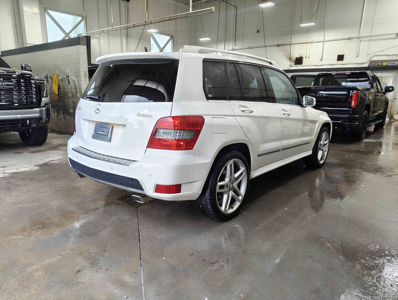 2012 Mercedes-Benz GLK-Class 4MATIC 4dr GLK 350 White Sherwood Park - photo #5