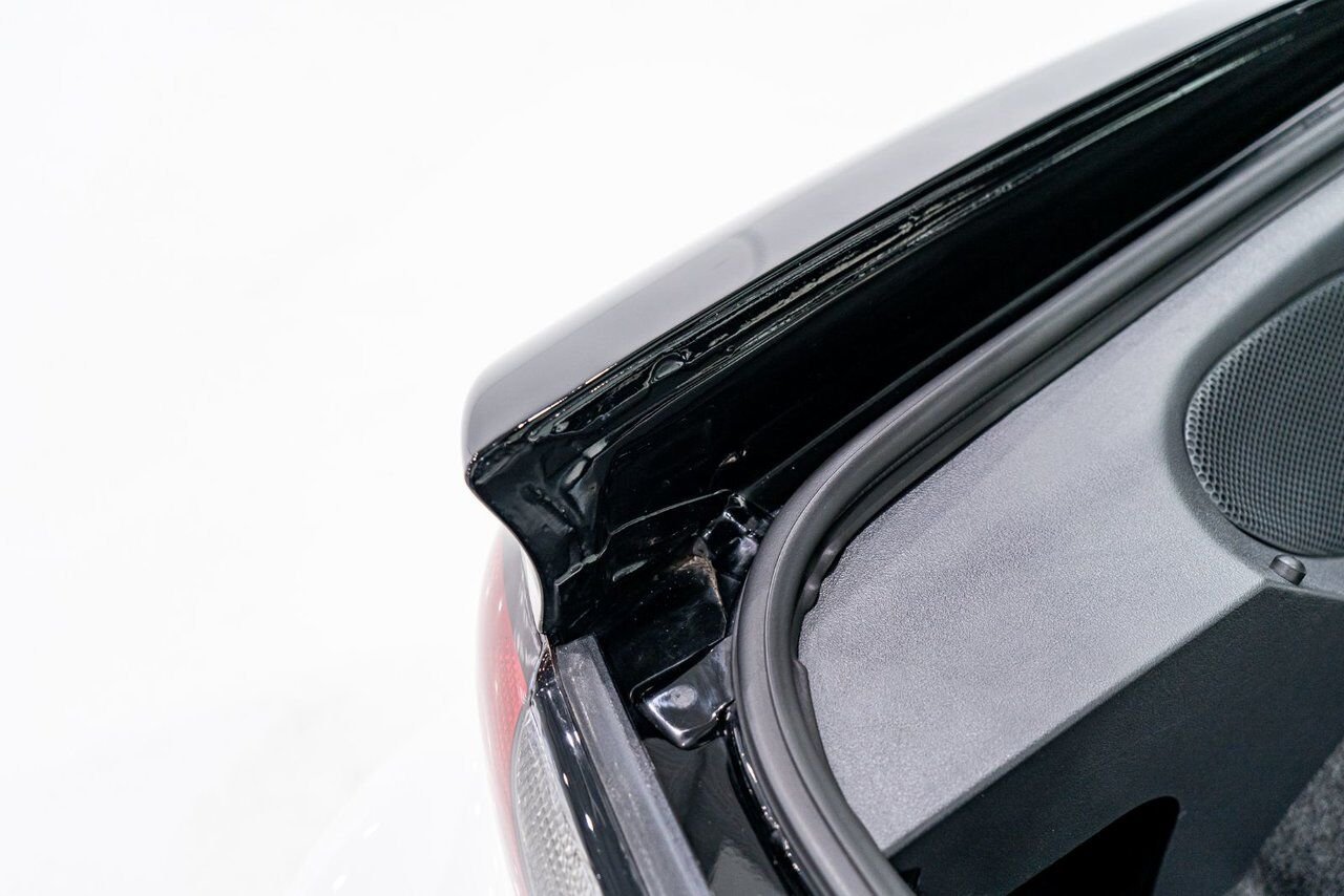 1993 Chevrolet CAMARO Z28 PRIX EN USD | Pace Car with only 957km (595mi) with original window sticker Black Montreal - photo #79