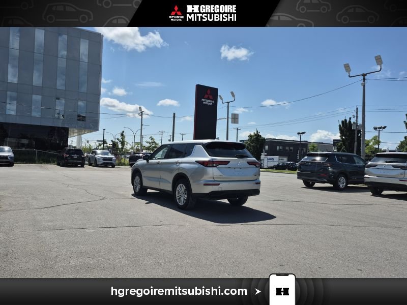 Mitsubishi Outlander 2022 Gris Blainville - photo #7