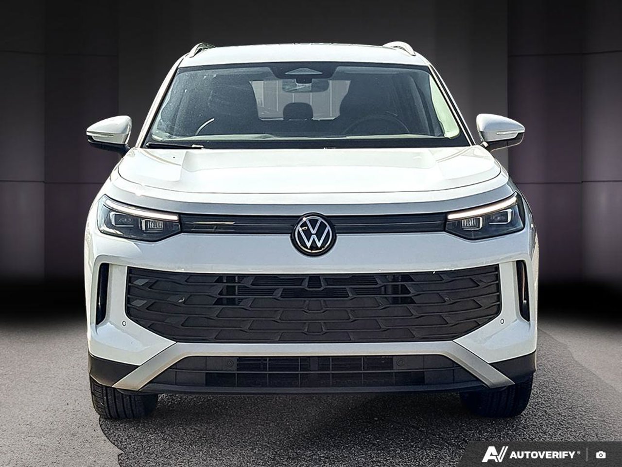 2026 Volkswagen Tiguan 3VVER7RM9TM009437 White Mirabel - photo #7