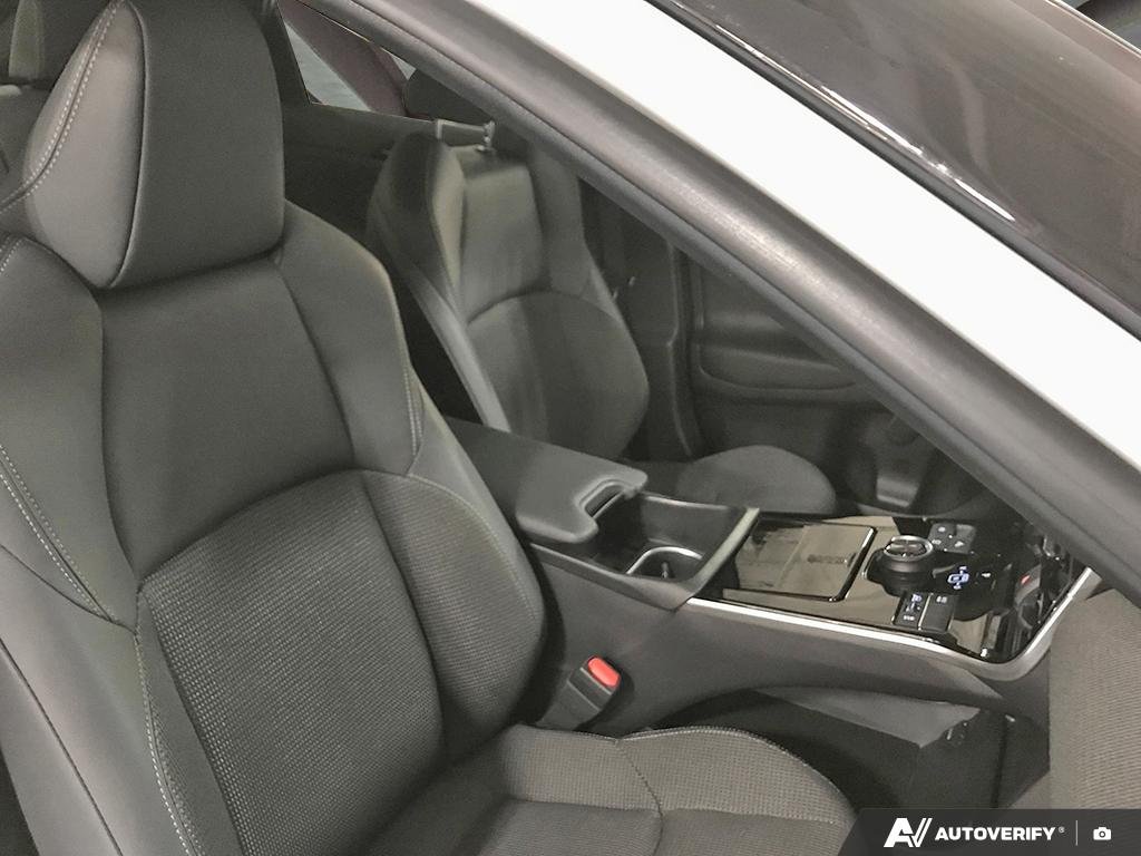 2025 Toyota bZ4X S2501170 | XLE Wind Chill Pearl with Black Roof Edmonton - photo #20