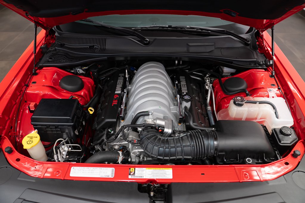 2010 Dodge Challenger Coupé 2 portes SRT8 MANUAL *PRICE IN USD* Red Kirkland - photo #20