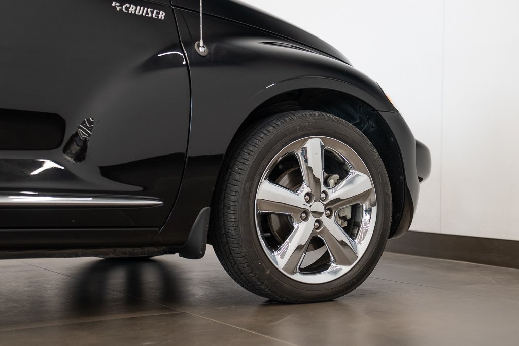 2004 Chrysler PT Cruiser Black Montreal - photo #6