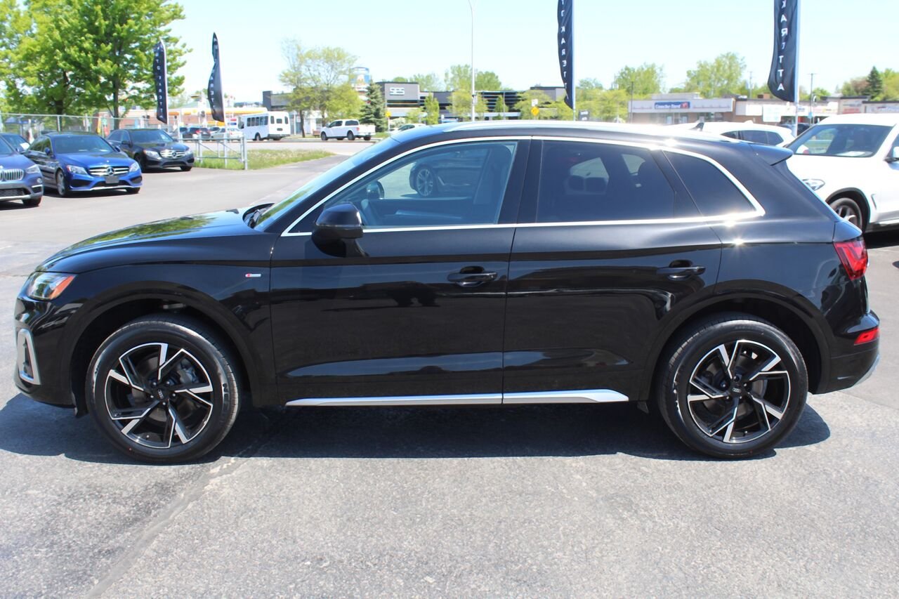 2022 Audi Q5 VIN: WA1EABFY3N2063336 Black Sainte-Rose - photo #5