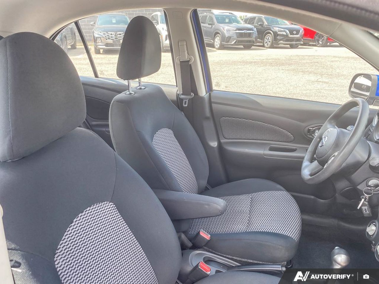 2017 Nissan Micra 3N1CK3CP0HL259090 Blue Mirabel - photo #24