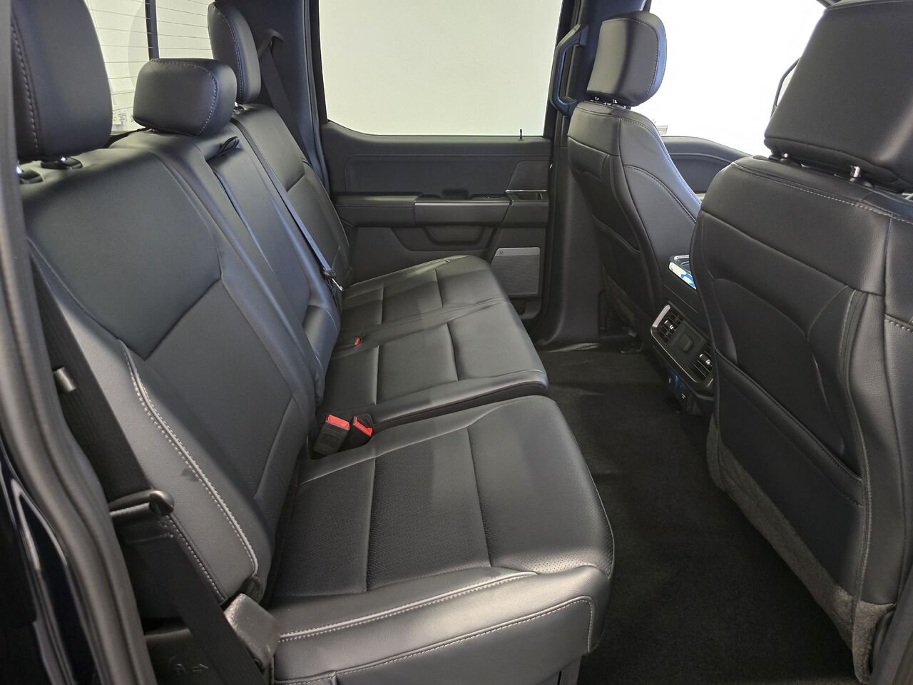 2026 Ford F-150 Agate Black Metallic Châteauguay - photo #6