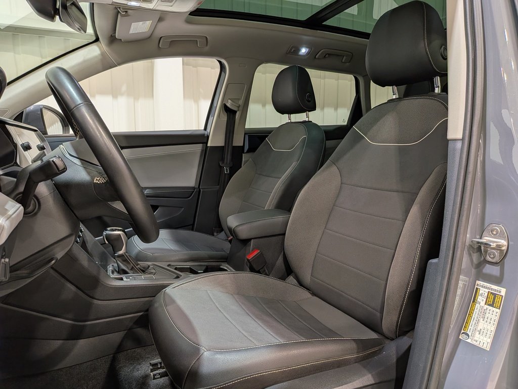 Volkswagen Taos Comfortline FWD 2024 Gris Val-David - photo #1