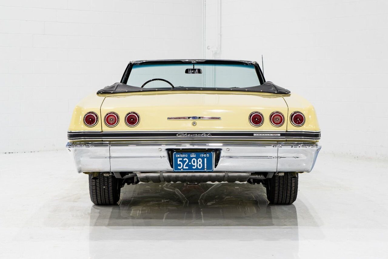 1965 Chevrolet Impala SS *PRIX EN USD* 396/325HP 4spd frame off restoration Yellow Montreal - photo #107