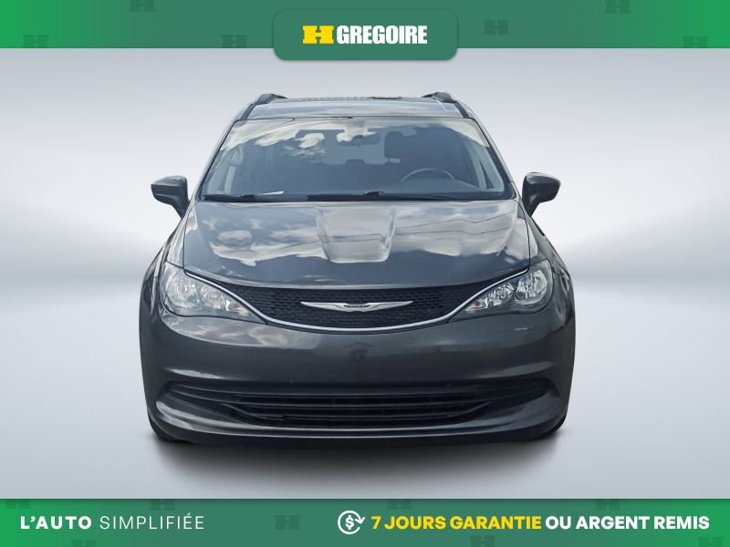 Chrysler Pacifica 2019 Gris Blainville - photo #1