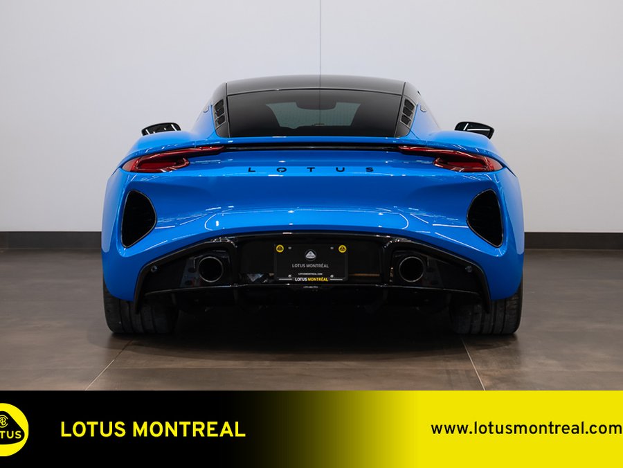 2024 Lotus Emira 2024 Blue
