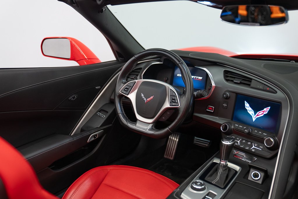 2018 Chevrolet Corvette 2dr Stingray Conv w/1LT Red Kirkland - photo #15