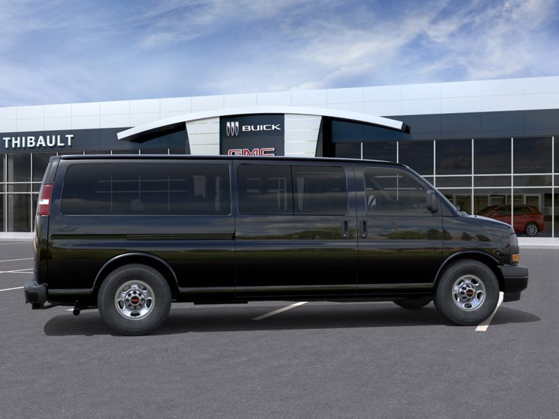 2026 GMC Savana Passenger 2026 BLACK