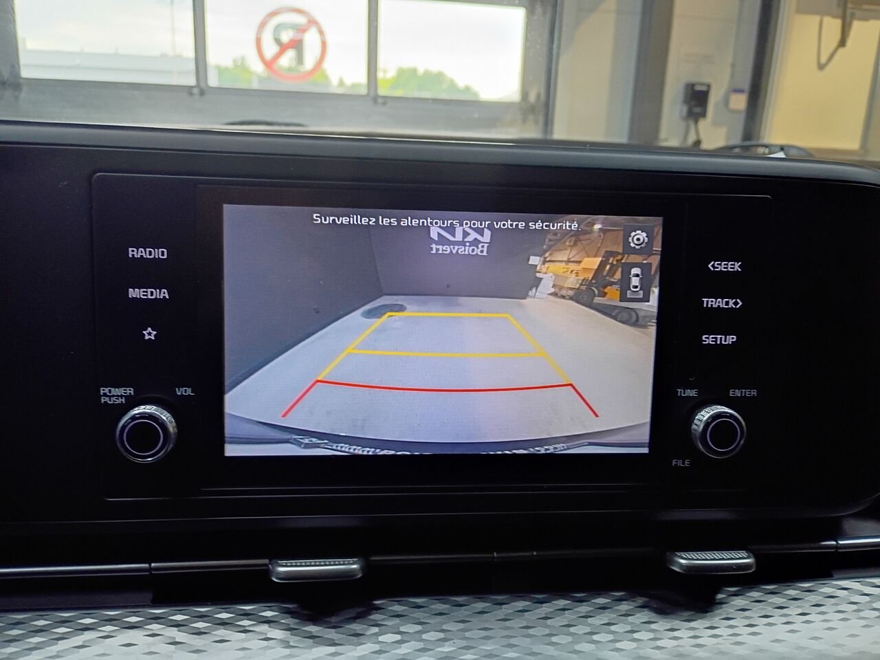 2022 Kia Carnival Grey Blainville - photo #27