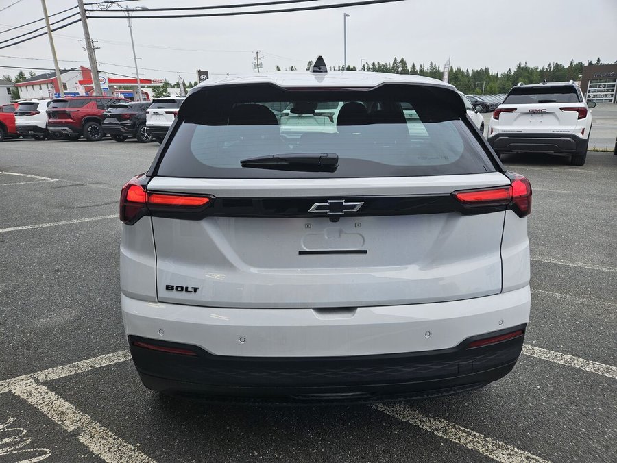 2027 Chevrolet Bolt 2027 Summit White