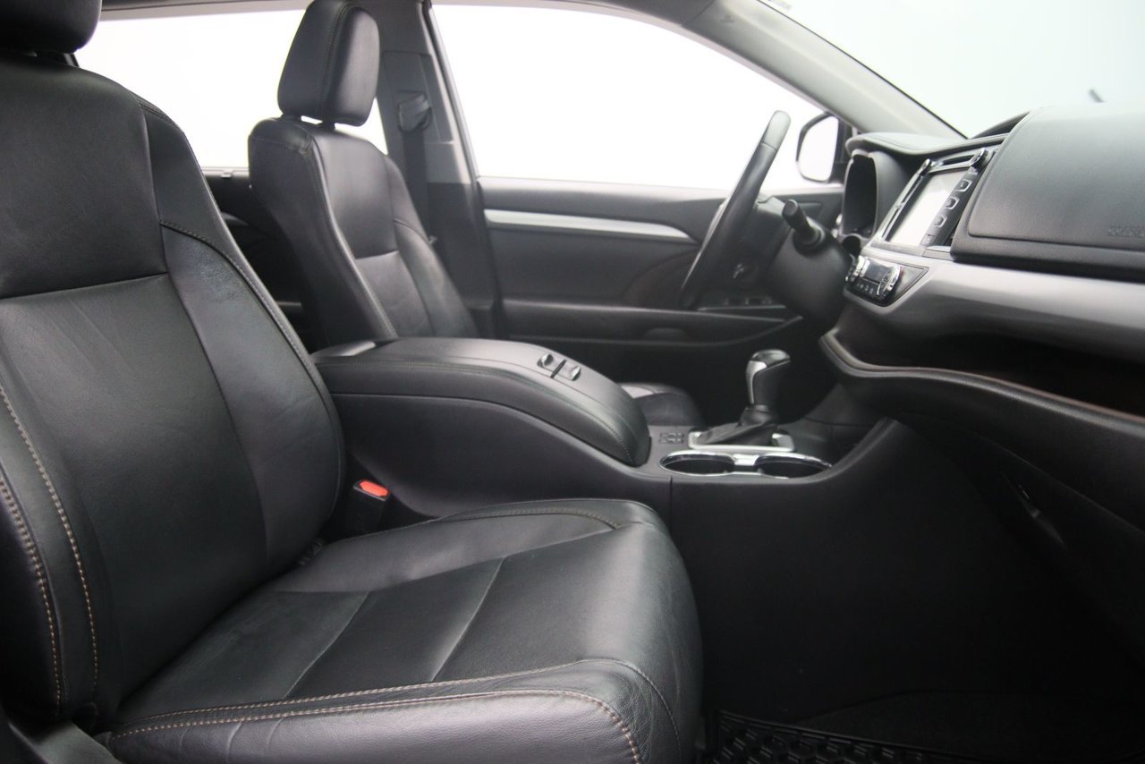 Toyota Highlander NIV 5TDJZRFH7HS514769 2017 Noir Baie-Comeau - photo #16