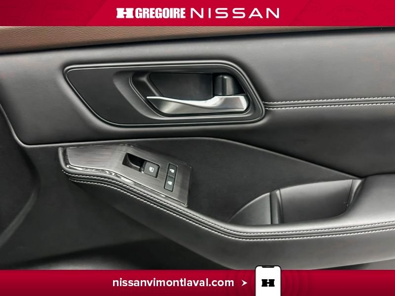Nissan Rogue 2023 Blanc Laval - photo #11