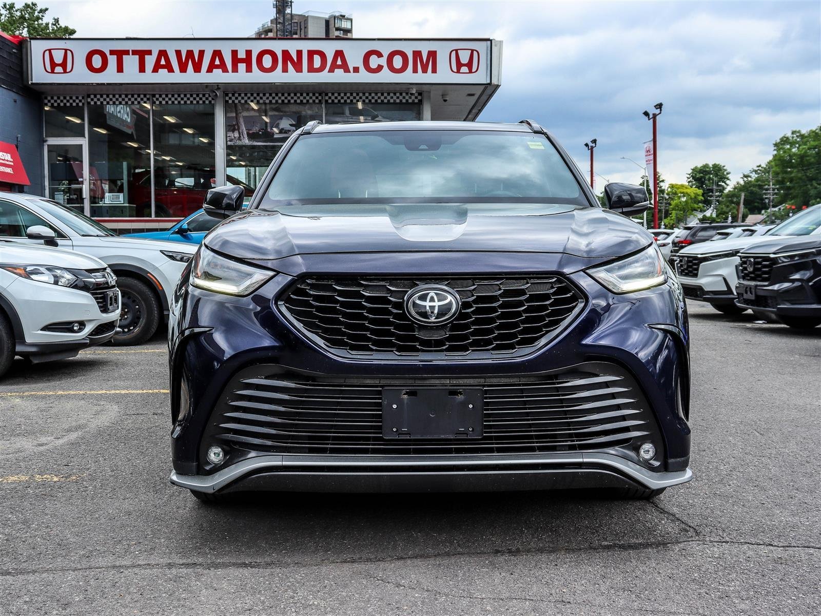 Toyota Highlander XSE 2021 Blue Ottawa & Gatineau - photo #1