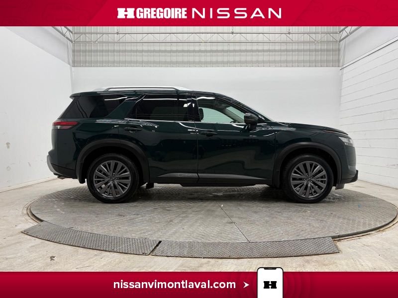 Nissan Pathfinder 2023 Vert Laval - photo #10
