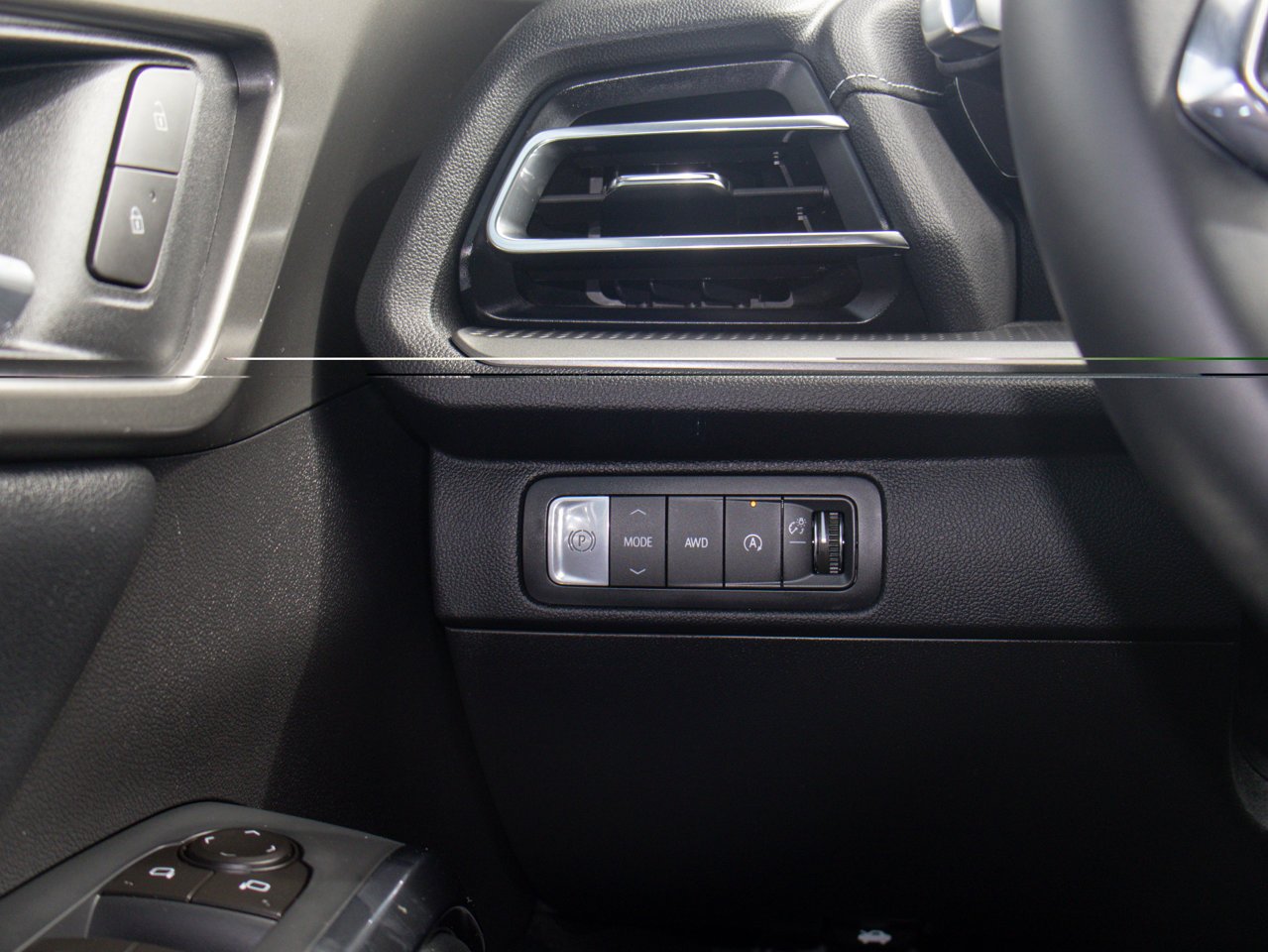 2026 Chevrolet Traverse AWD 4dr LT Black Sherwood Park - photo #19