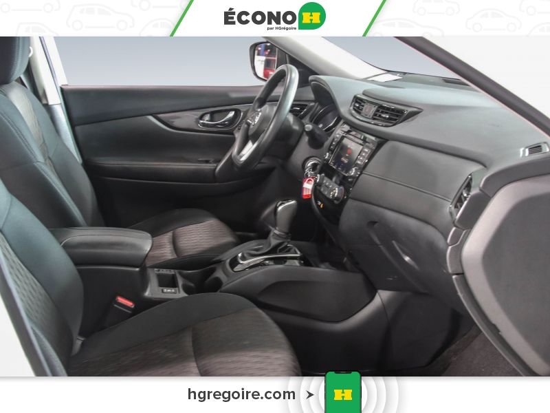Nissan Rogue 2018 Blanc Laval - photo #24
