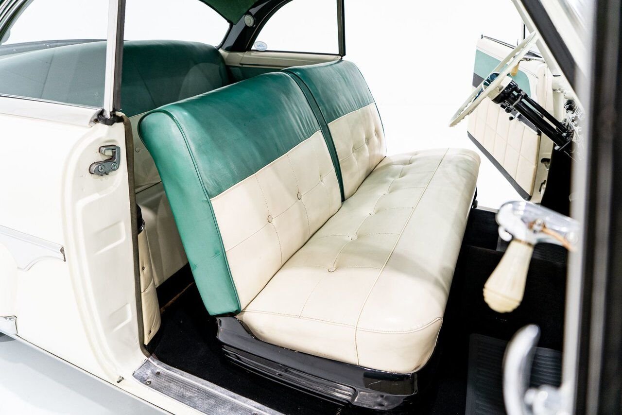 1954 Ford Crestline Skyliner rare glass top long term ownership White Montreal - photo #13