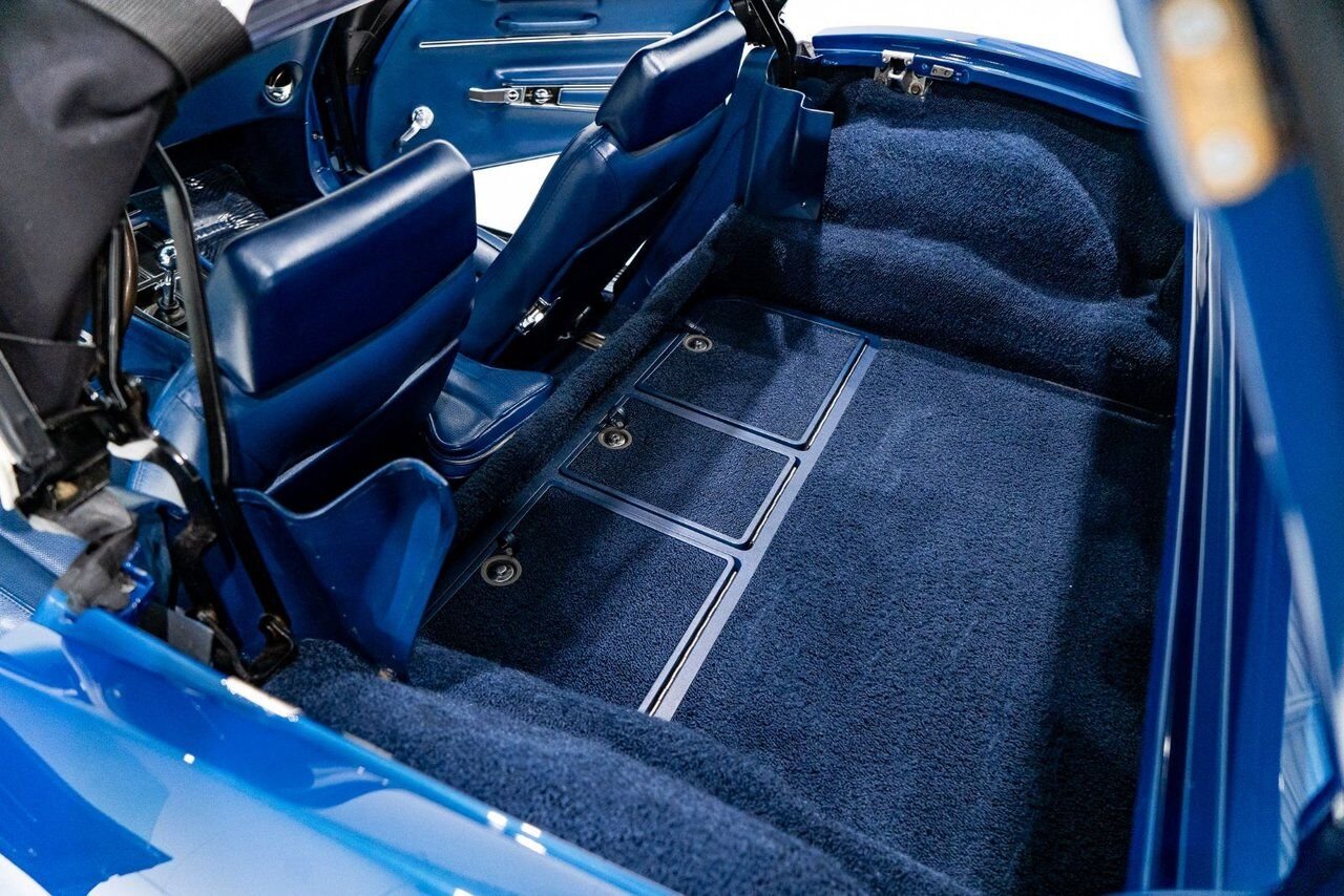 Chevrolet Corvette *PRIX EN USD* Matching numbers Top flight with extensive documentation 1968 Bleu Montréal - photo #85