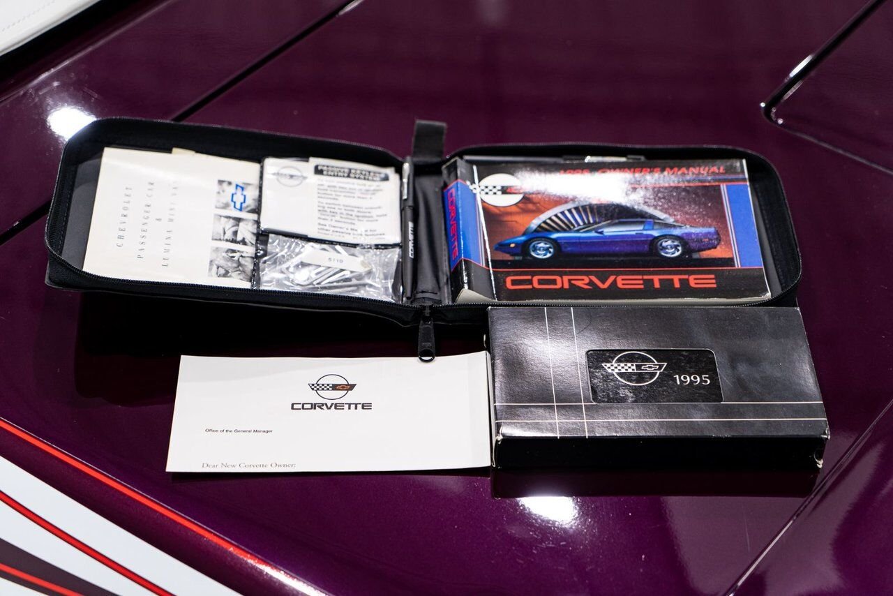 1995 Chevrolet Corvette Convertible Pace Car Pink Montreal - photo #23