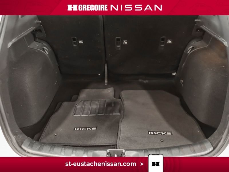 2024 Nissan Kicks White Laval - photo #26