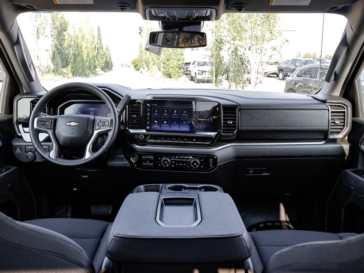 2025 Chevrolet Silverado 1500 4WD Crew Cab 147 LT White Sherwood Park - photo #27
