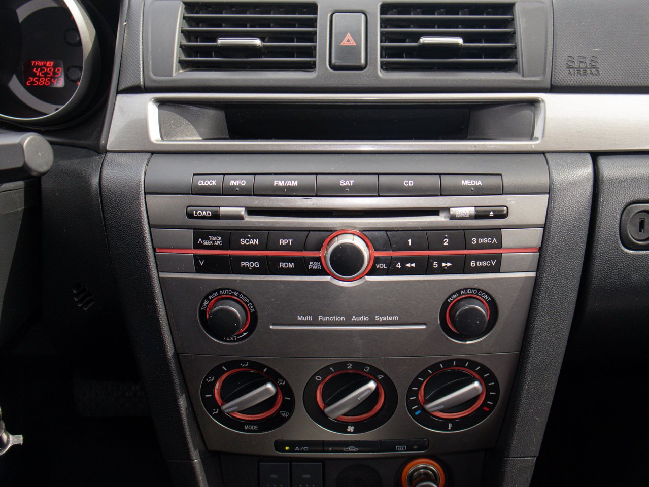 2007 Mazda Mazda3 4dr Sdn Auto GT Silver Sherwood Park - photo #25