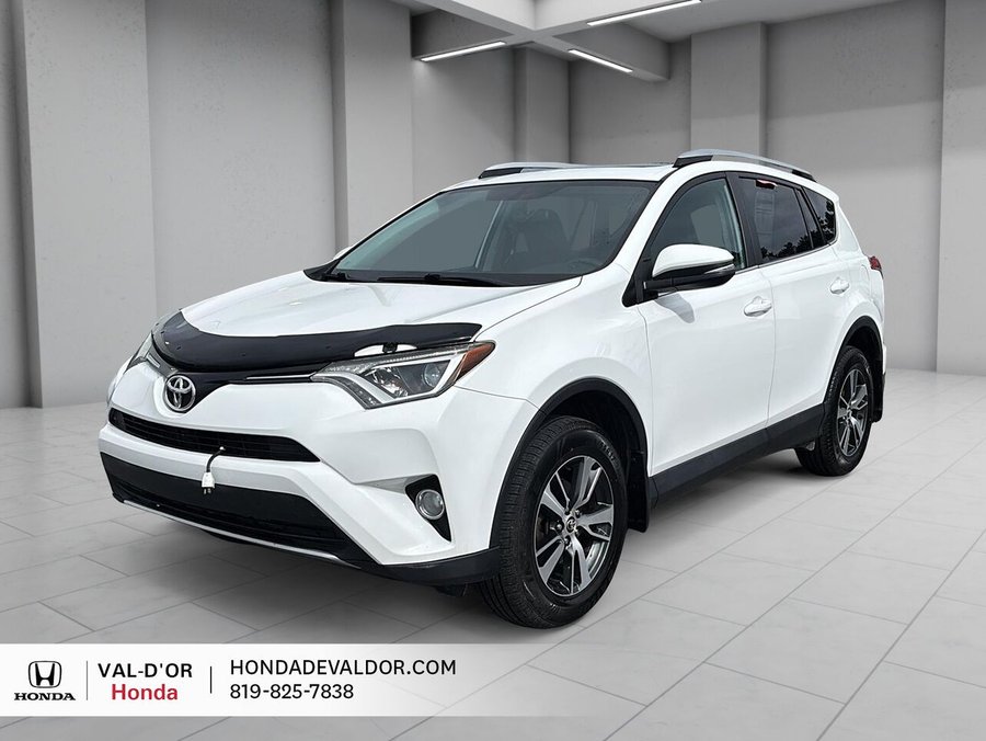 2016 Toyota RAV4 2016 White