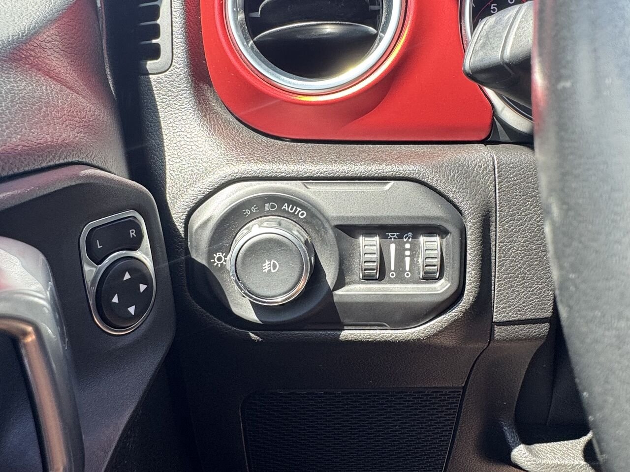 2021 Jeep Wrangler Unlimited Rubicon Grey Granby - photo #24
