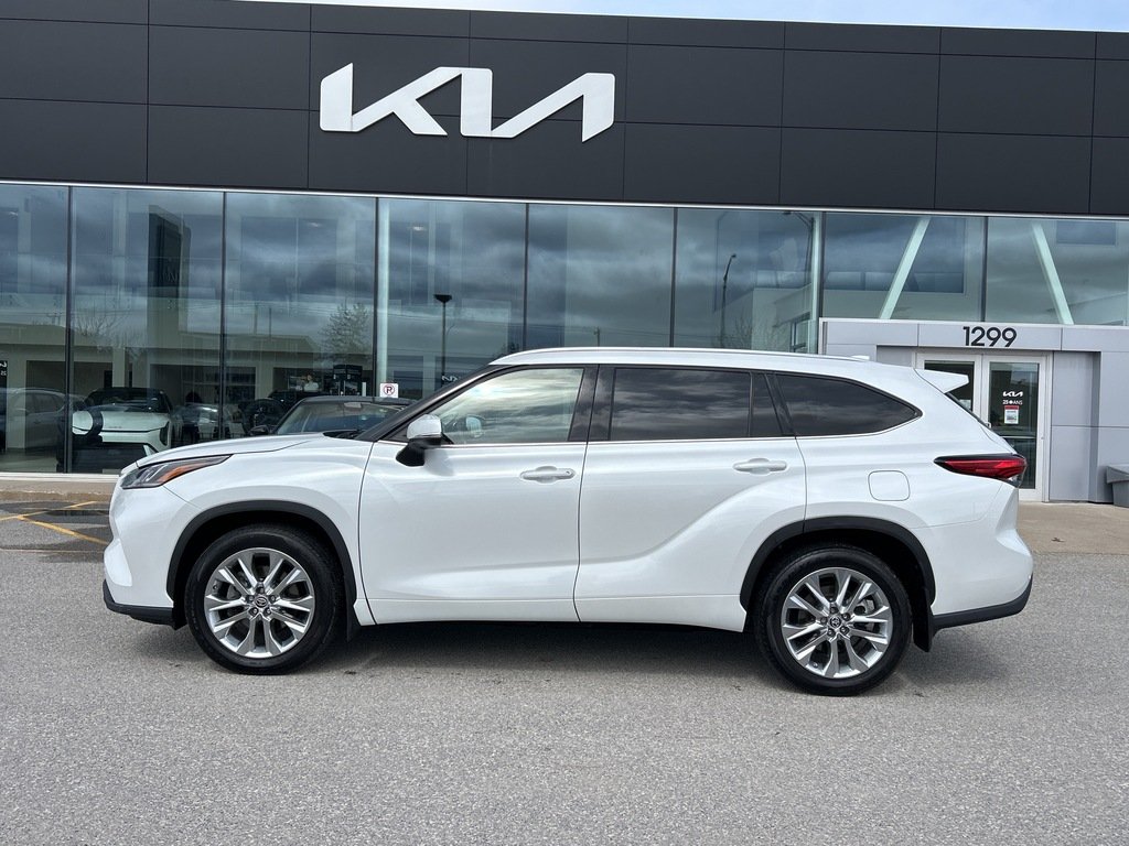 2023 Toyota Highlander White Gatineau - photo #2