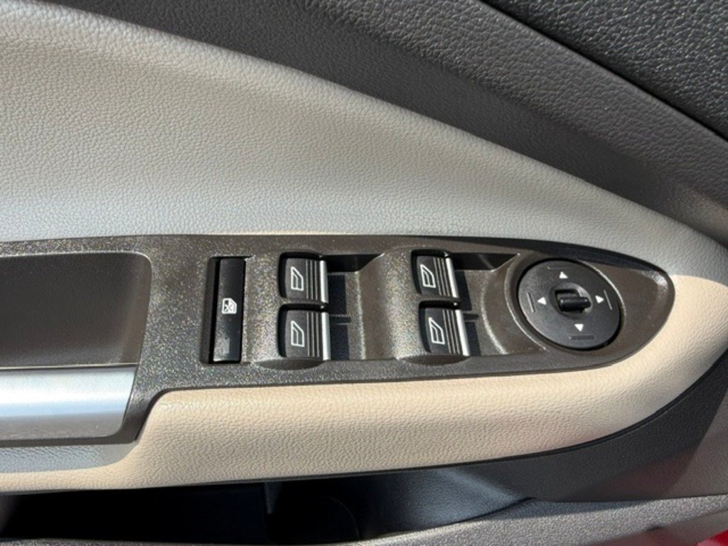 2019 Ford Escape Red Saint-Basile-le-Grand - photo #12